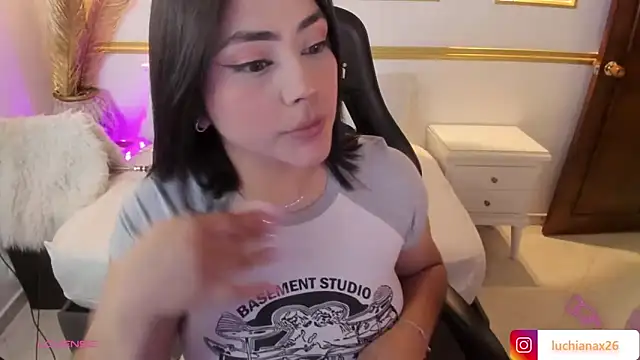 lucy26  online show from 1, 3, 2025