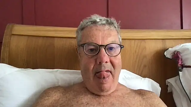 Snapshot of Oldpistolpete chatting on 24, 6, 2026 Oldpistolpete online show from 24, 6, 2026