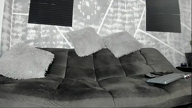 leonidas 18k online show from 4, 4, 2026