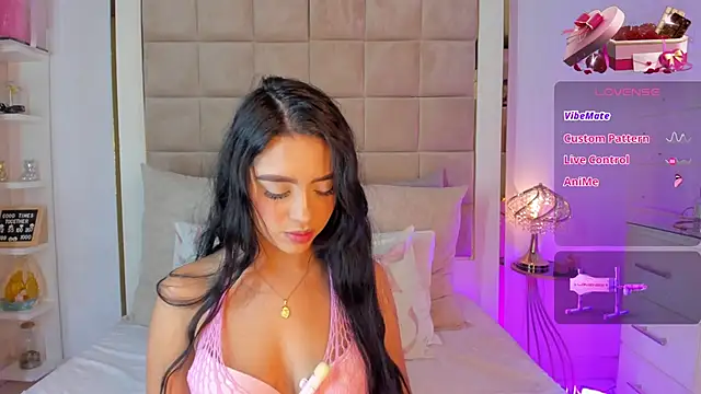 Victoria adaams online show from 17, 2, 2025