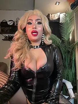 BigDominaMia online show from 8, 2, 2026