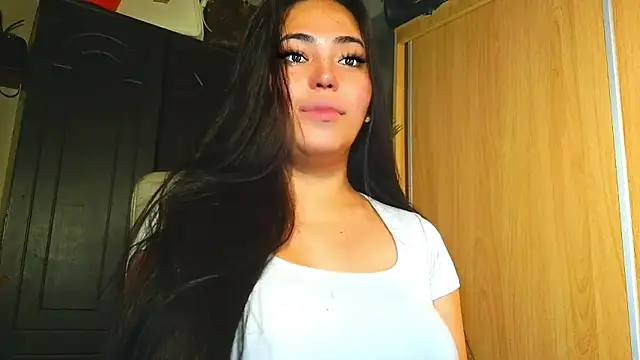 BigDominaMia online show from 10, 2, 2026