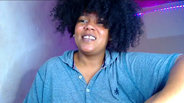 Snapshot of cherry_cleou chatting on 23, 5, 2026 cherry cleou online show from 23, 5, 2026
