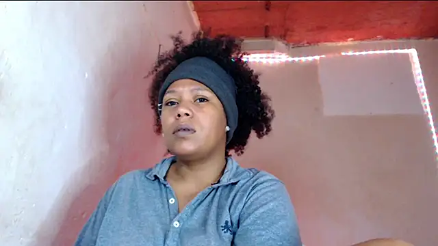 Snapshot of cherry_cleou chatting on 25, 5, 2026 cherry cleou online show from 25, 5, 2026
