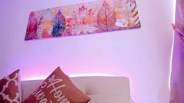 SALOME F0X  online show from 13, 4, 2026