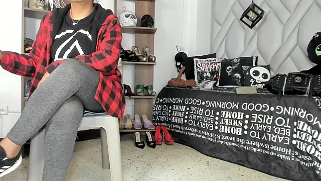 Snapshot of MirandaHaguen chatting on 15, 6, 2026 MirandaHaguen online show from 15, 6, 2026