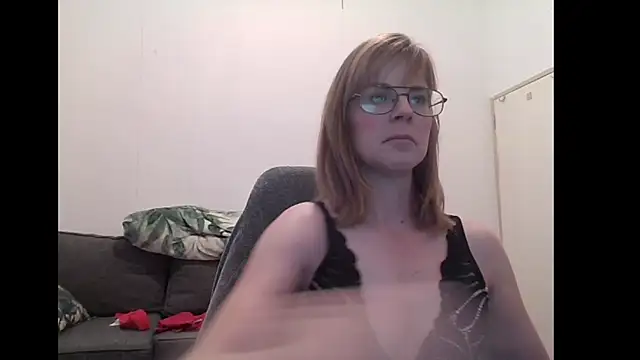 SavannaGirly online show from 3, 10, 2025