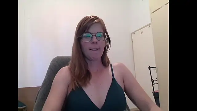 Snapshot of SavannaGirly chatting on 28, 5, 2026 SavannaGirly online show from 28, 5, 2026