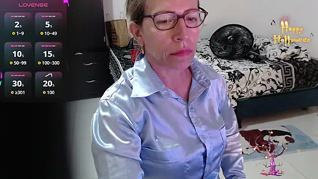 Snapshot of Chayla_Ruiz chatting on 23, 10, 2025 Chayla Ruiz online show from 23, 10, 2025