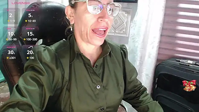 Chayla Ruiz online show from 16, 2, 2026