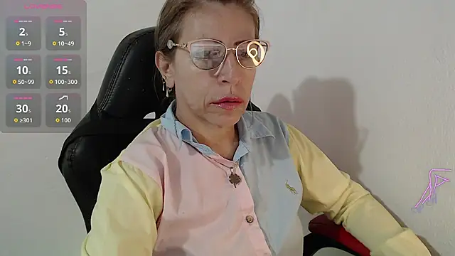 Snapshot of Chayla_Ruiz chatting on 25, 6, 2026 Chayla Ruiz online show from 25, 6, 2026