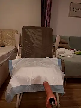 LILYsweetfcup online show from 15, 4, 2026