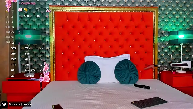 VallerieJones online show from 15, 3, 2025