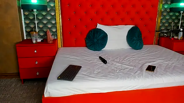 VallerieJones online show from 22, 9, 2025