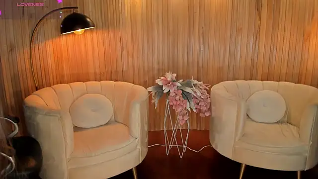 MaryLewis  online show from 17, 3, 2025