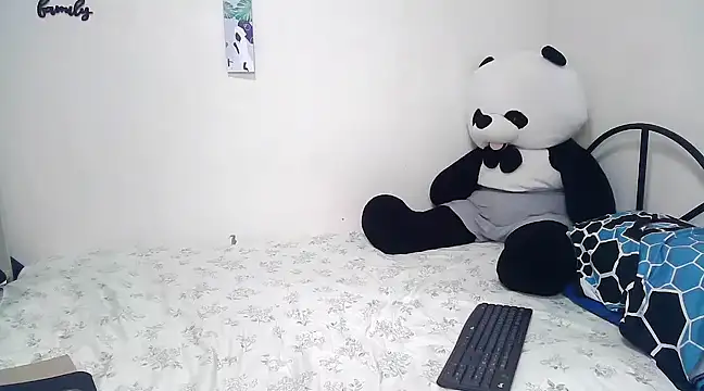 rihanna22 online show from 20, 2, 2025