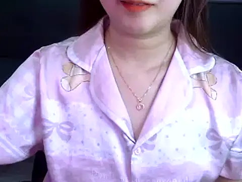 Snapshot of Bee_2k chatting on 3, 2, 2026 Bee 2k online show from 3, 2, 2026