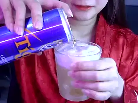 Snapshot of Bee_2k chatting on 9, 2, 2026 Bee 2k online show from 9, 2, 2026