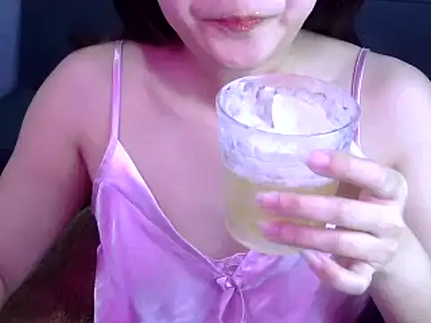 Snapshot of Bee_2k chatting on 14, 2, 2026 Bee 2k online show from 14, 2, 2026