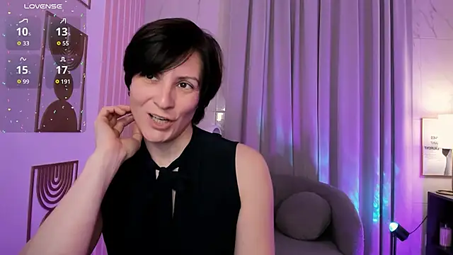 Snapshot of LorenDaze chatting on 2, 6, 2026 LorenDaze online show from 2, 6, 2026
