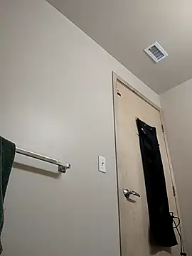 eatmeplease44 online show from 1, 3, 2025