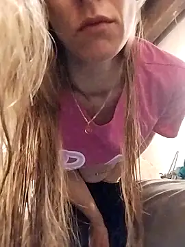 eatmeplease44 online show from 18, 9, 2025