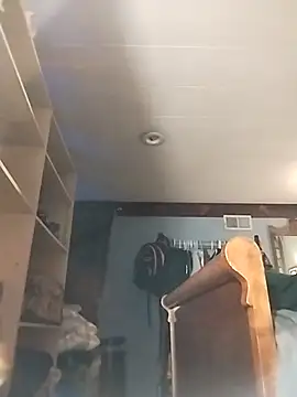 eatmeplease44 online show from 3, 10, 2025