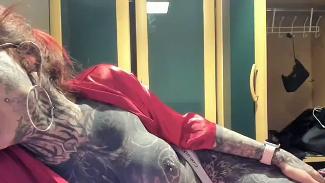 tamarapervert online show from 21, 11, 2025