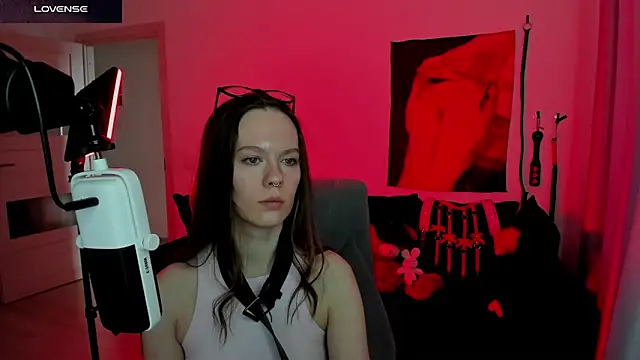 DivineBite online show from 11, 4, 2026