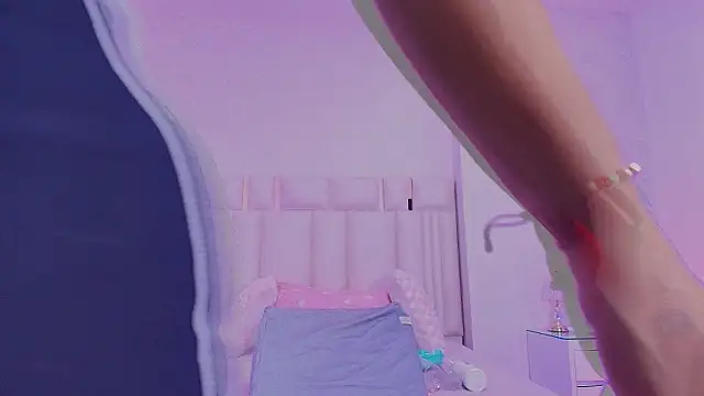  carolina fox online show from 13, 3, 2026