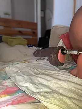 Snapshot of ROUSSH chatting on 22, 2, 2026 ROUSSH online show from 22, 2, 2026