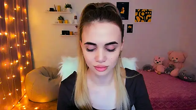 aPieceOfJoy online show from 2, 2, 2025