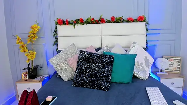 Karlagonzales  online show from 18, 3, 2025