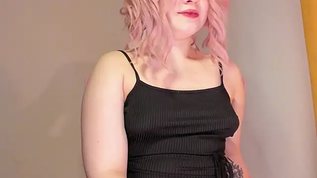 SueNiceeeee online show from 6, 11, 2025