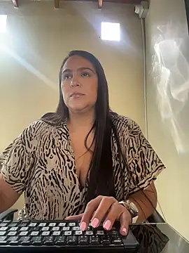 kendall 52 online show from 4, 4, 2026