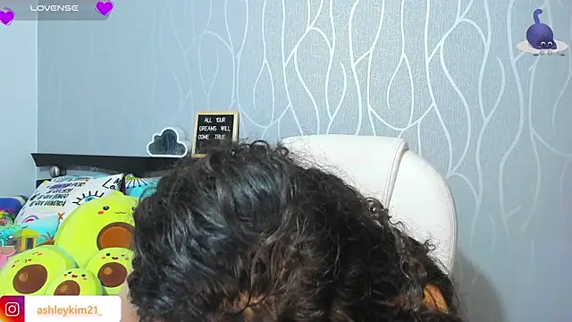 AshleyKim  online show from 25, 10, 2025