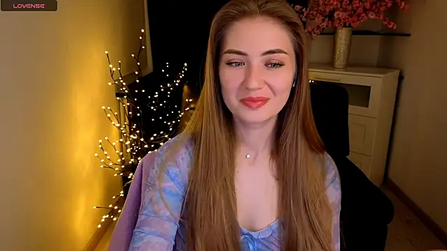 Snapshot of Adelyna_Bird chatting on 10, 5, 2026 Adelyna Bird online show from 10, 5, 2026