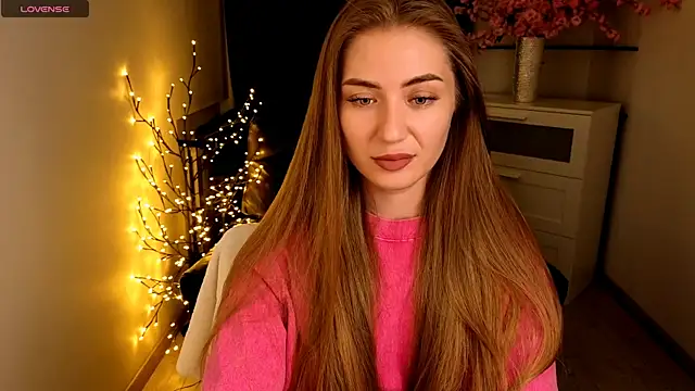 Snapshot of Adelyna_Bird chatting on 8, 6, 2026 Adelyna Bird online show from 8, 6, 2026