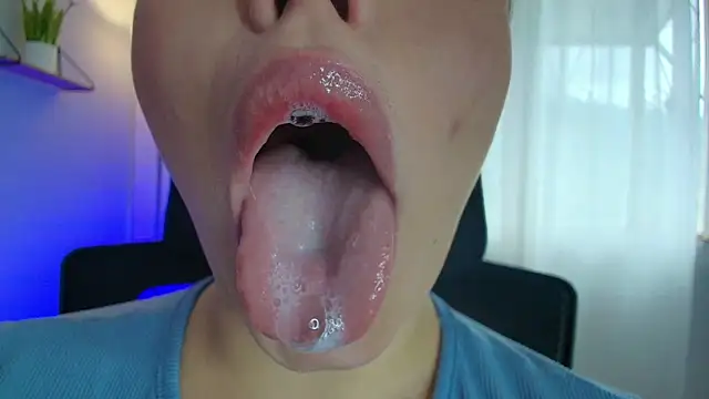 lisbet21x online show from 6, 3, 2025