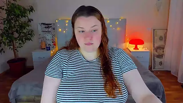 PolinaSalvatore online show from 8, 4, 2026