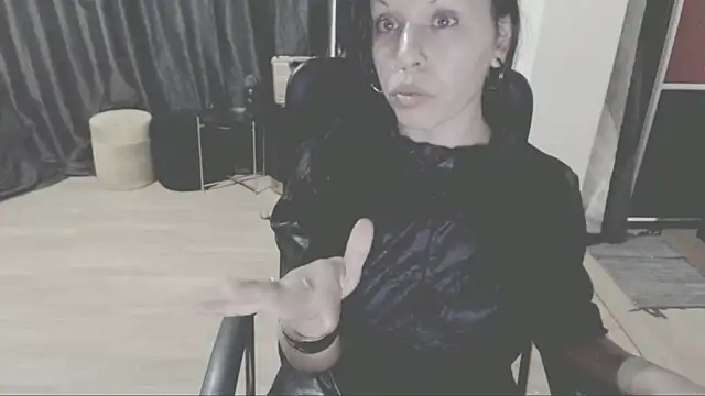 GoldenSasha online show from 21, 9, 2025