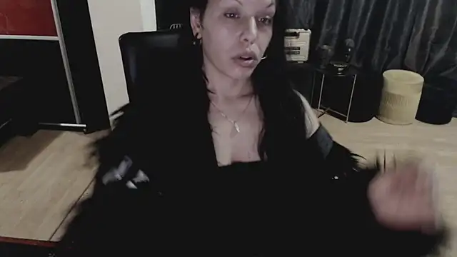 GoldenSasha online show from 5, 10, 2025