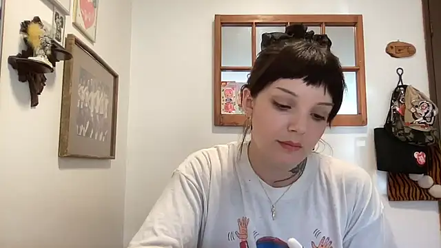 SweetMaisie online show from 15, 10, 2025