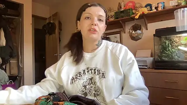 SweetMaisie online show from 6, 2, 2026