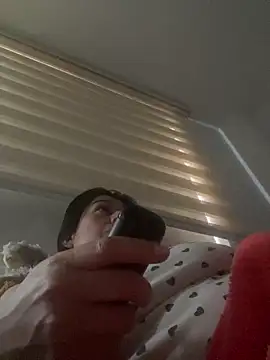 andreaisis2 online show from 5, 2, 2025