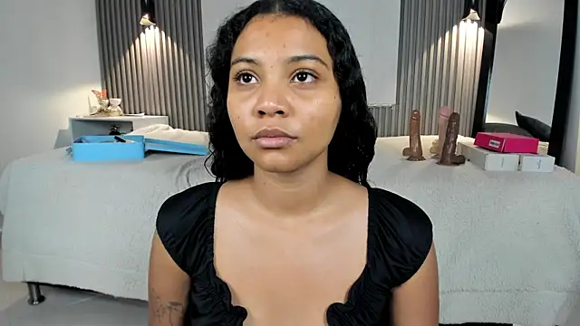 Snapshot of Zafiiraa chatting on 8, 5, 2026 Zafiiraa online show from 8, 5, 2026