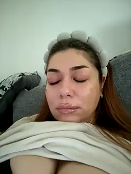 Ella sweety online show from 3, 2, 2026