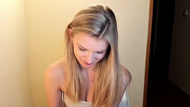 Annloveyou online show from 9, 12, 2024