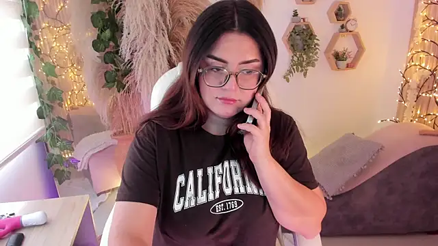 paulinacostello online show from 3, 6, 2026