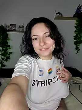 Moxxxie online show from 21, 2, 2025